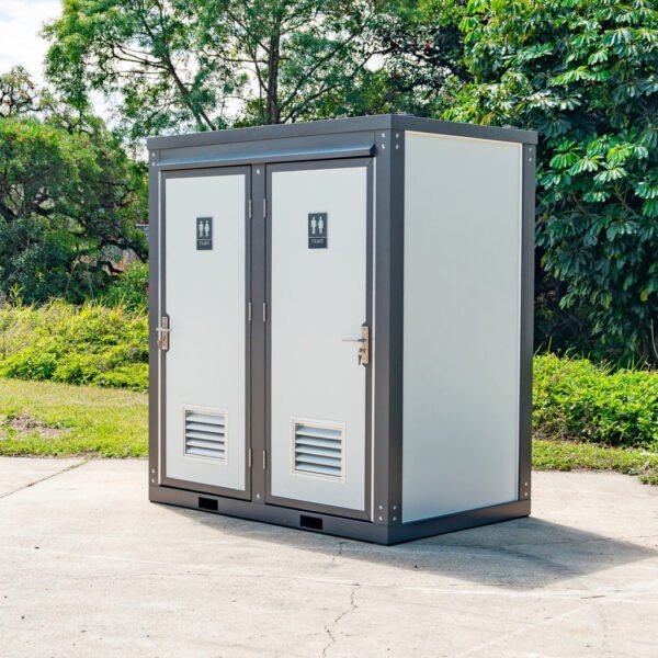 2 private Toiletten, mobile Toiletten