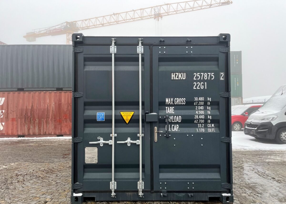 20-Fuß-Container mit Rolladen und Eingangstür RAL 7016 – Bild 9